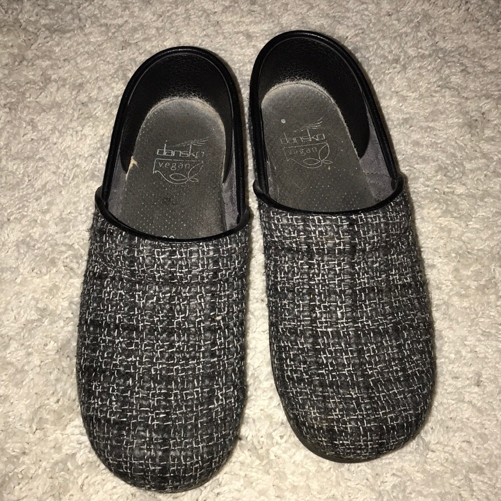 Women’s “knit” Danskos